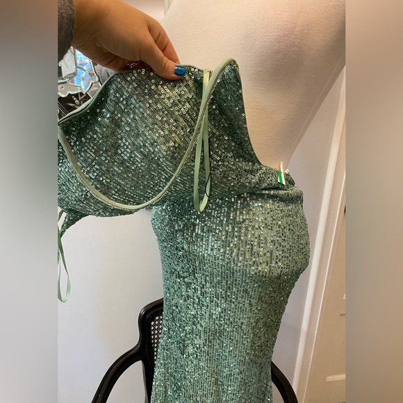 NWT La Femme Glitter Green Sequin Goddess Sexy To the Floor Low Back Gown - Picture 12 of 16